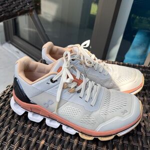 On Running Women’s Cloudace Sneakers